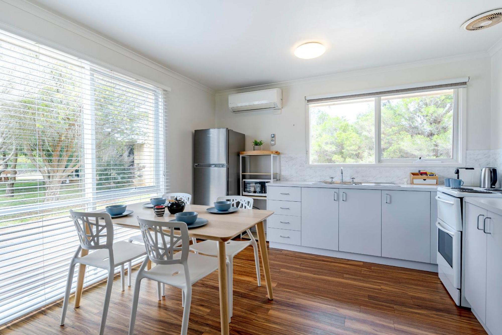 Bells Beach Cottages Bellbrae Exterior photo